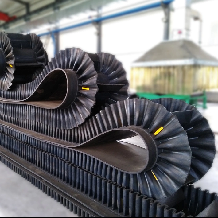 Corrugated Sidewall Rubber Conveyor Belt with Cleats